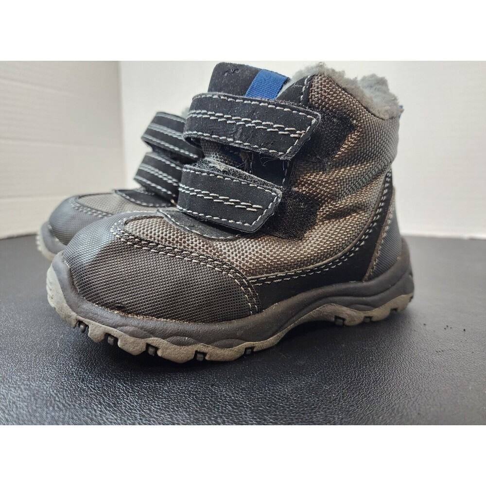 Old Navy fuzzy Winter boots black & blue  toddler size 8 2T Kids
